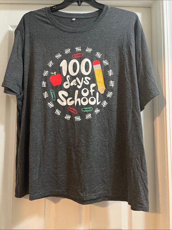 Qaun Tops - Women's Charcoal Gray '100 Days of School' Graphic Short Sleeve Tee